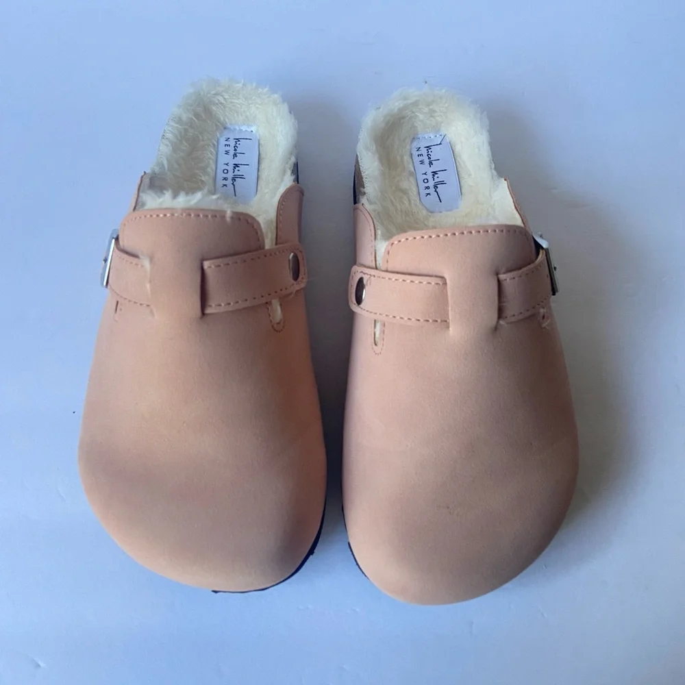Nicole Miller Blush Pink Faux Fur Clogs Size 2